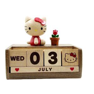 Sanrio Hello Kitty Wooden Perpetual Calendar